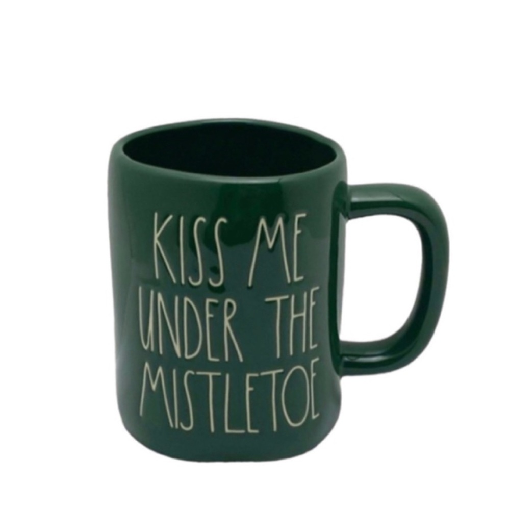 NEW Rae Dunn Kiss Me Under The Mistletoe Mug
